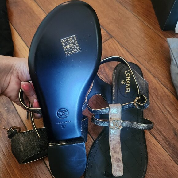 Chanel leather "pony like hide" t-strap sandal - Picture 3 of 3